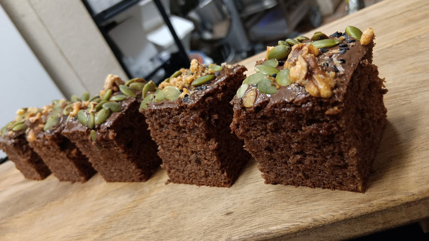 10 Gâteau au chocolat noir, Nocciolata et fruits secs