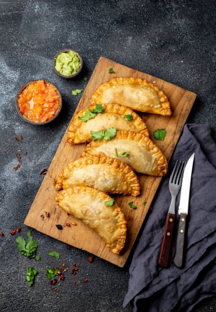 10 Empanadas au poulet-oignon-épices à chili