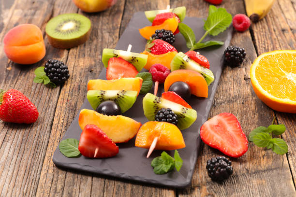 20 Mini brochettes de fruits de saison