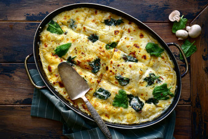 Lasagne de saumon, épinards, ricotta, poireaux, carottes, choux-fleurs et béchamel au parmesan