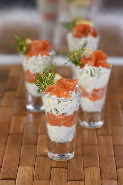 5 Verrine de lentilles vertes, crème fouettée citron-aneth et saumon fumé