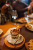 10 Verrine de Tiramisu sablé parmesan noix, crème mascarpone tartufata, chips de jambon cru, cacao