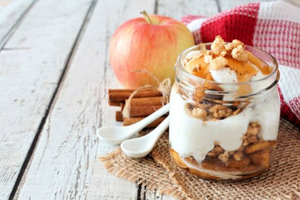 10 Verrine de pommes au caramel au beurre salé, biscuit crumble et mousse vanille